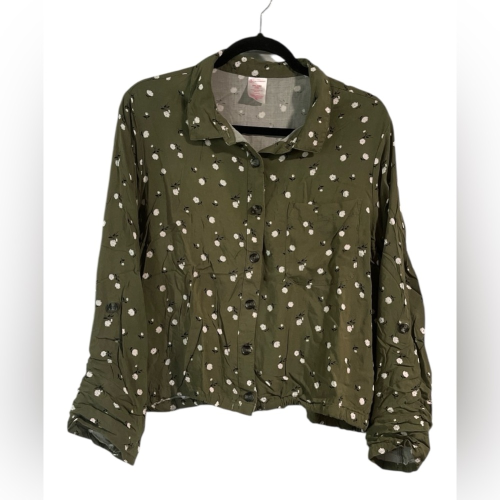 No Boundaries Green and White Button Down Floral Blouse